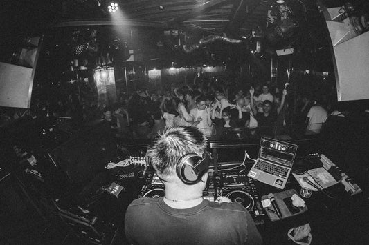 Foreigner-Friendly Clubs in Osaka: Full Guide to Entry Requirements and ID Checklist